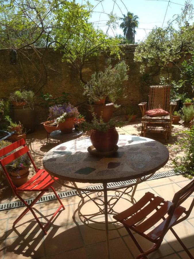 Отель La Terraza Баньолес Экстерьер фото